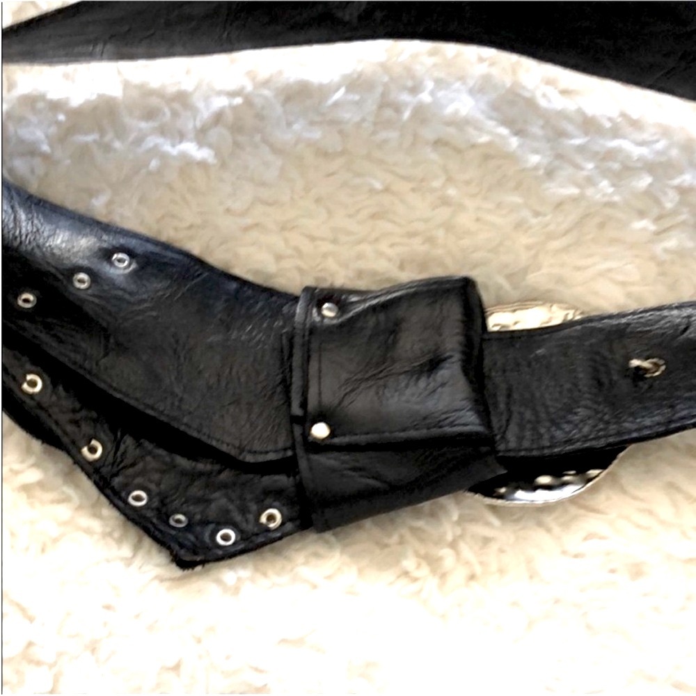 BELT BLACK HANDMADE ARTSY LEATHER LIKE SILVER HEART BELT - Picture 7 of 11